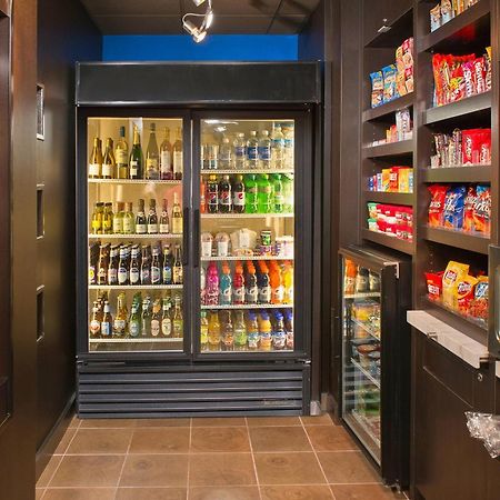 Отель Courtyard By Marriott Raleigh Midtown Экстерьер фото